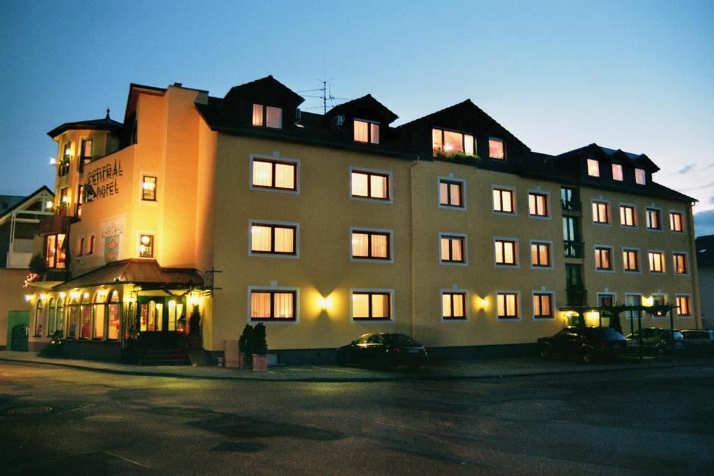 Central Hotel am Königshof Viernheim Exteriör bild